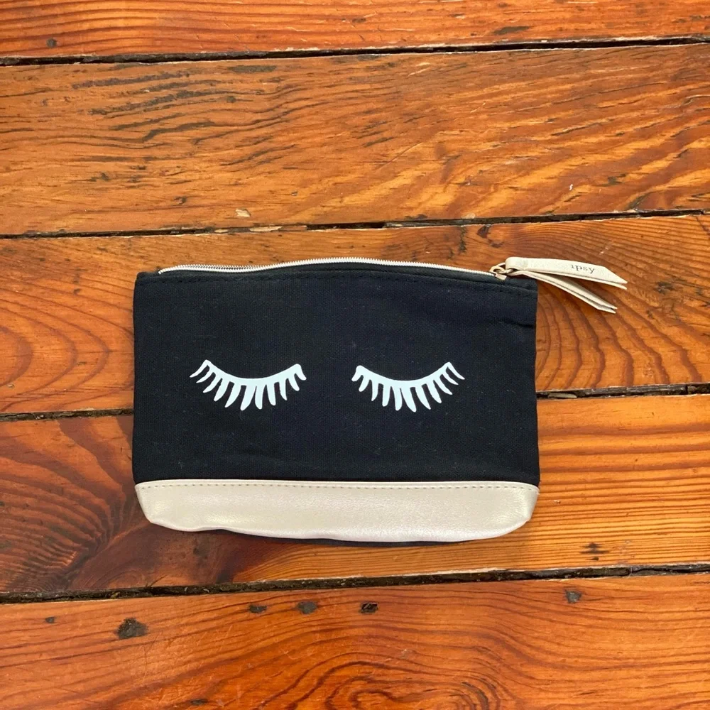 🧩 4/$20 Cosmetic Bag
